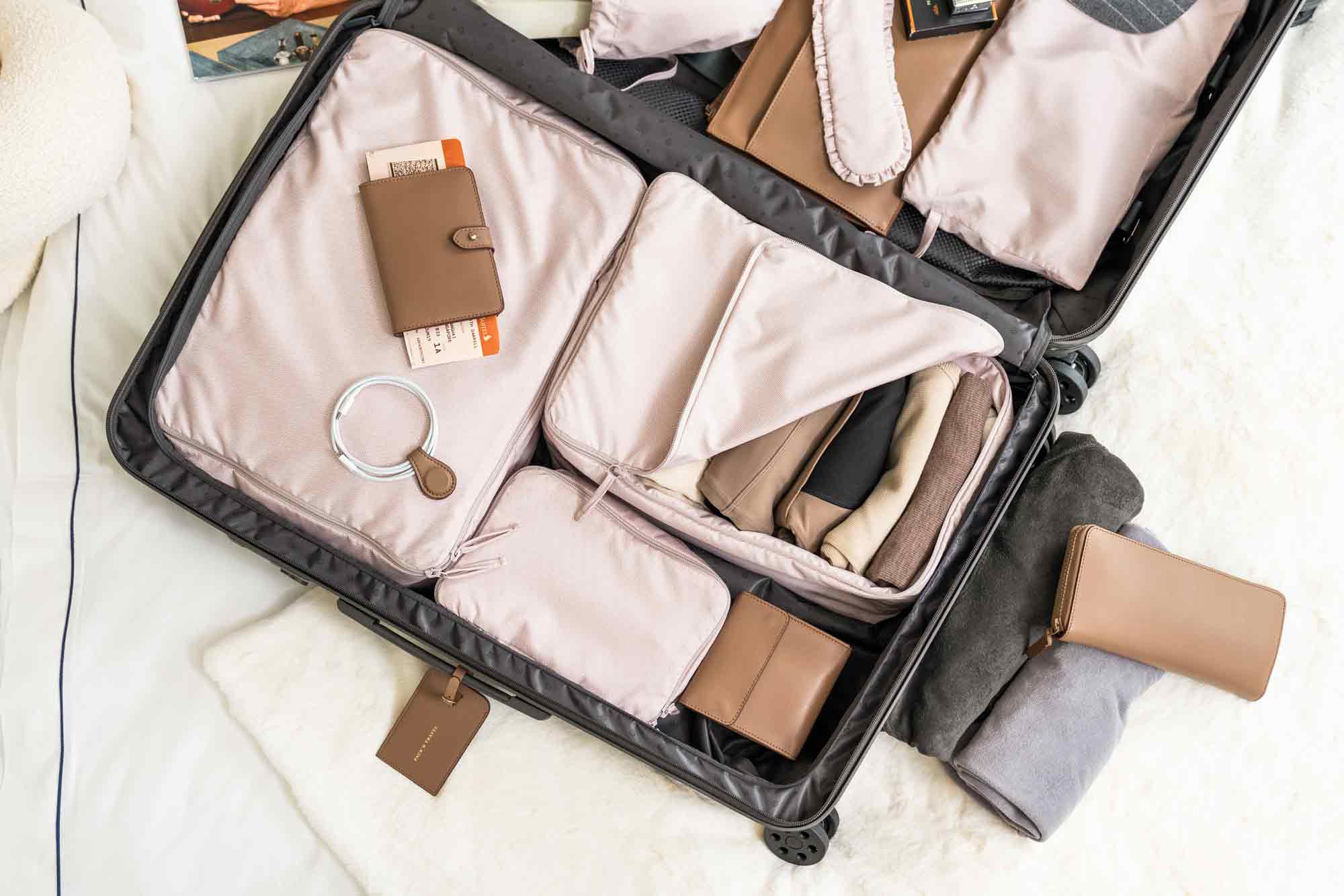 Passport Holder Beige