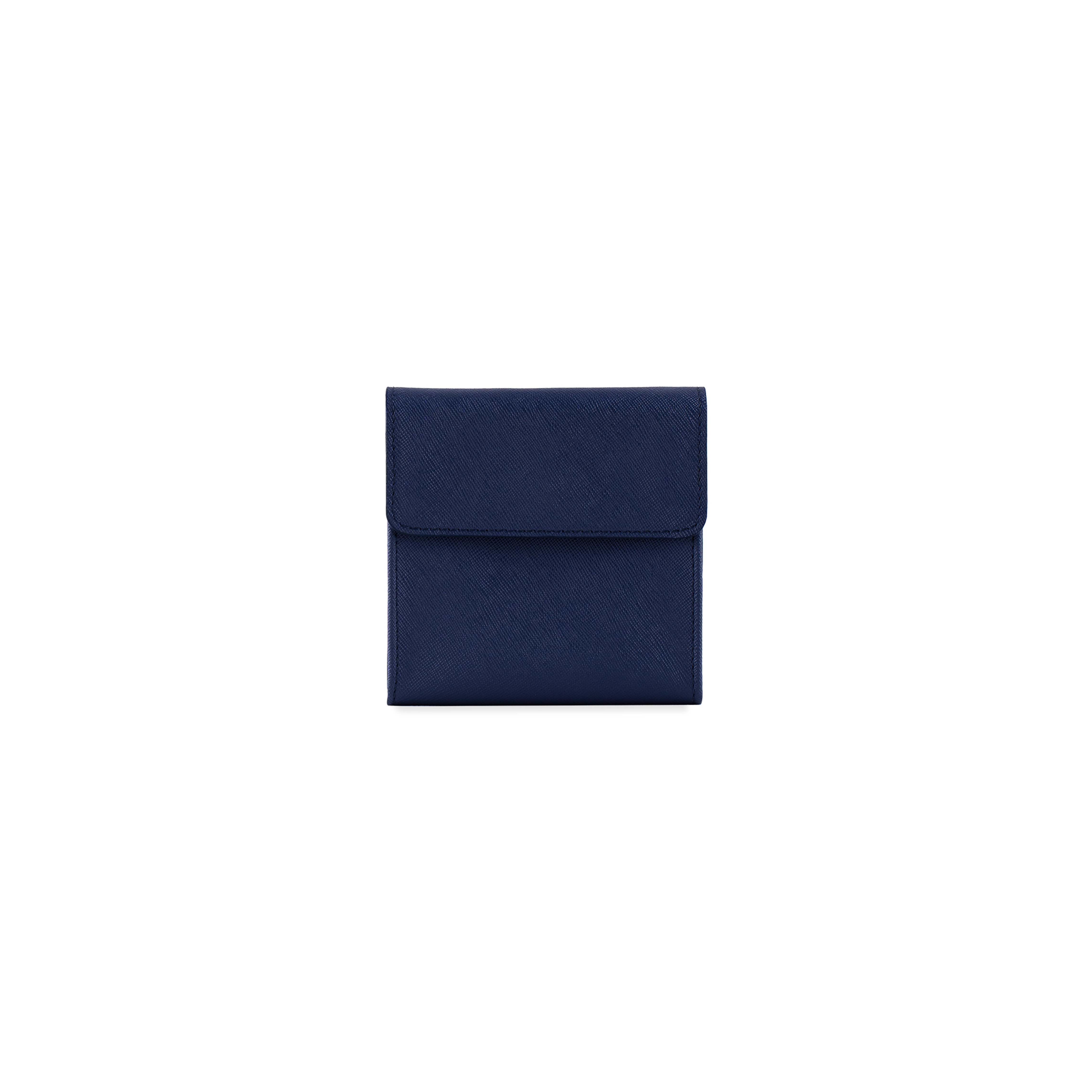 Durable vegan travel accessories from New York set designed for reliable everyday travel.