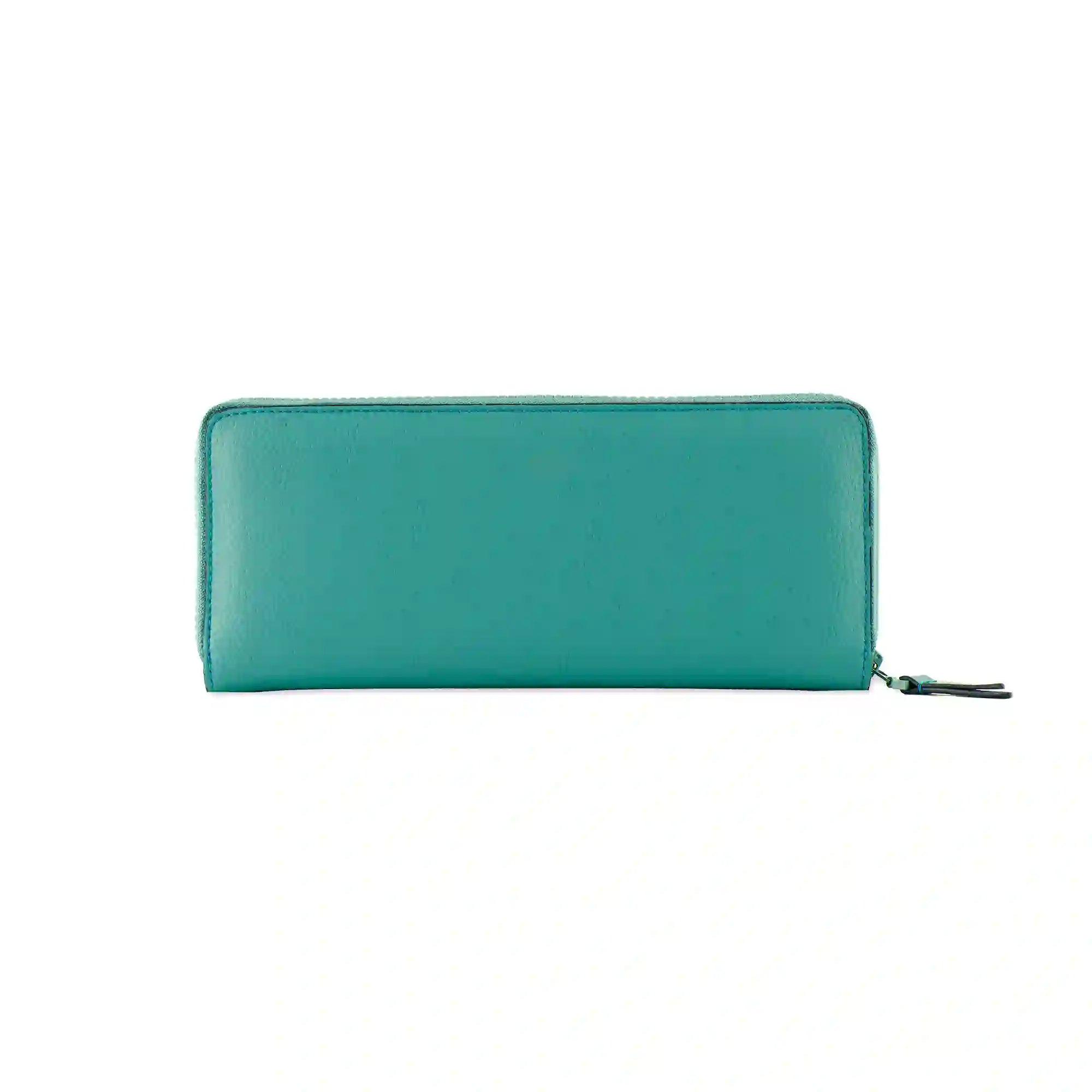 Durable vegan travel accessories in Niagara set created for long-lasting travel function.