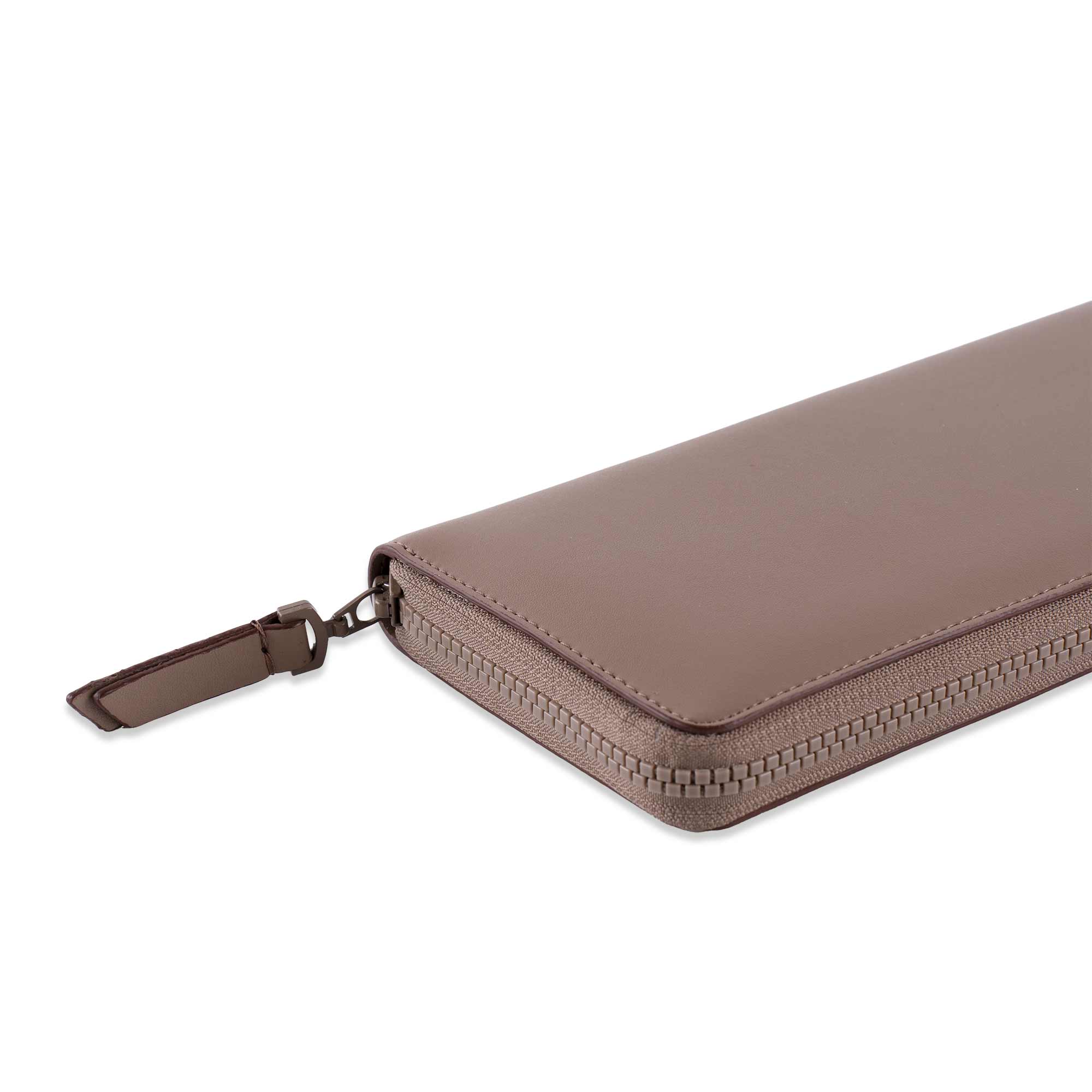 Sustainable vegan leather jewellery wallet supporting eco friendly fashion.