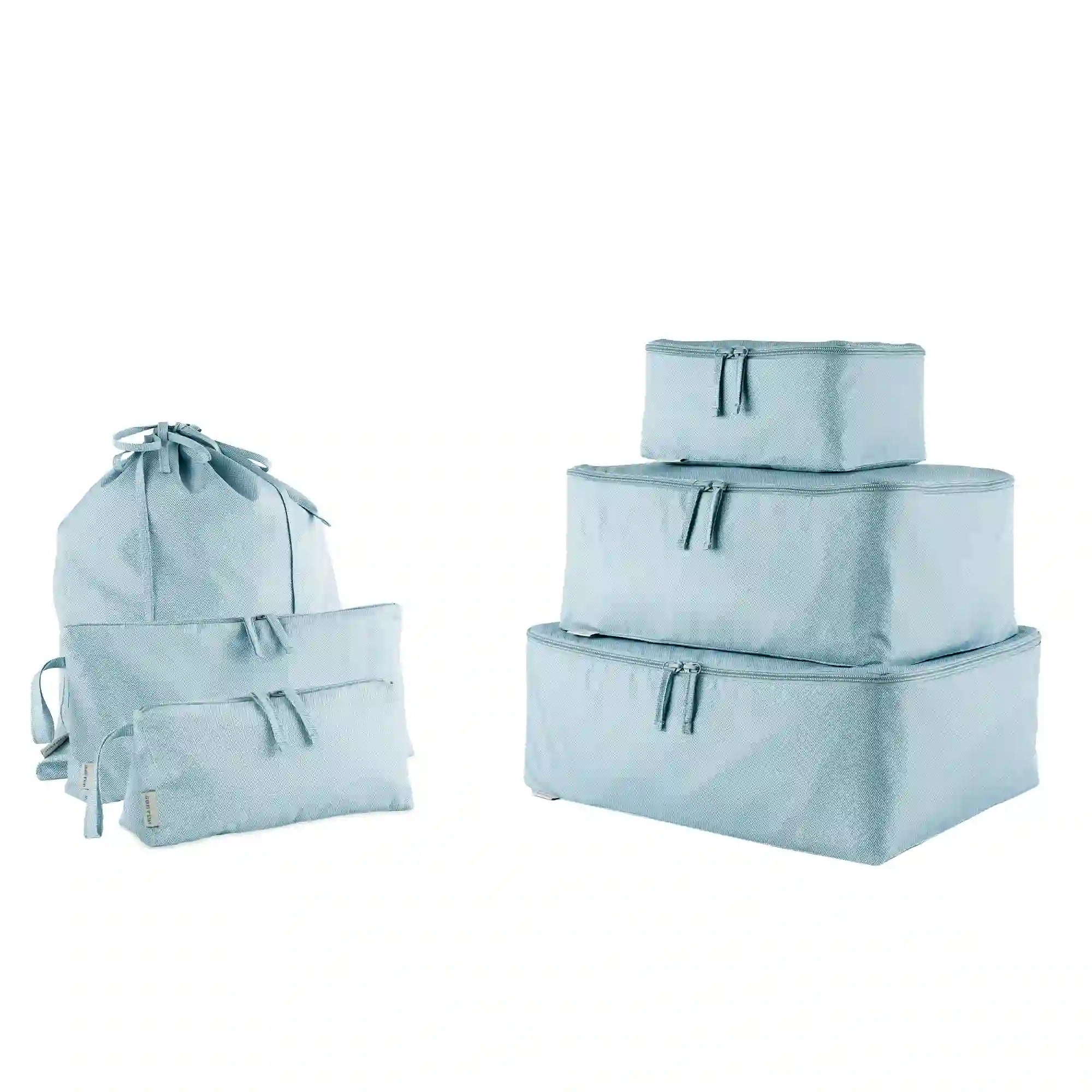 Sustainable vegan travel accessories in Niagara set crafted for eco-conscious travellers.