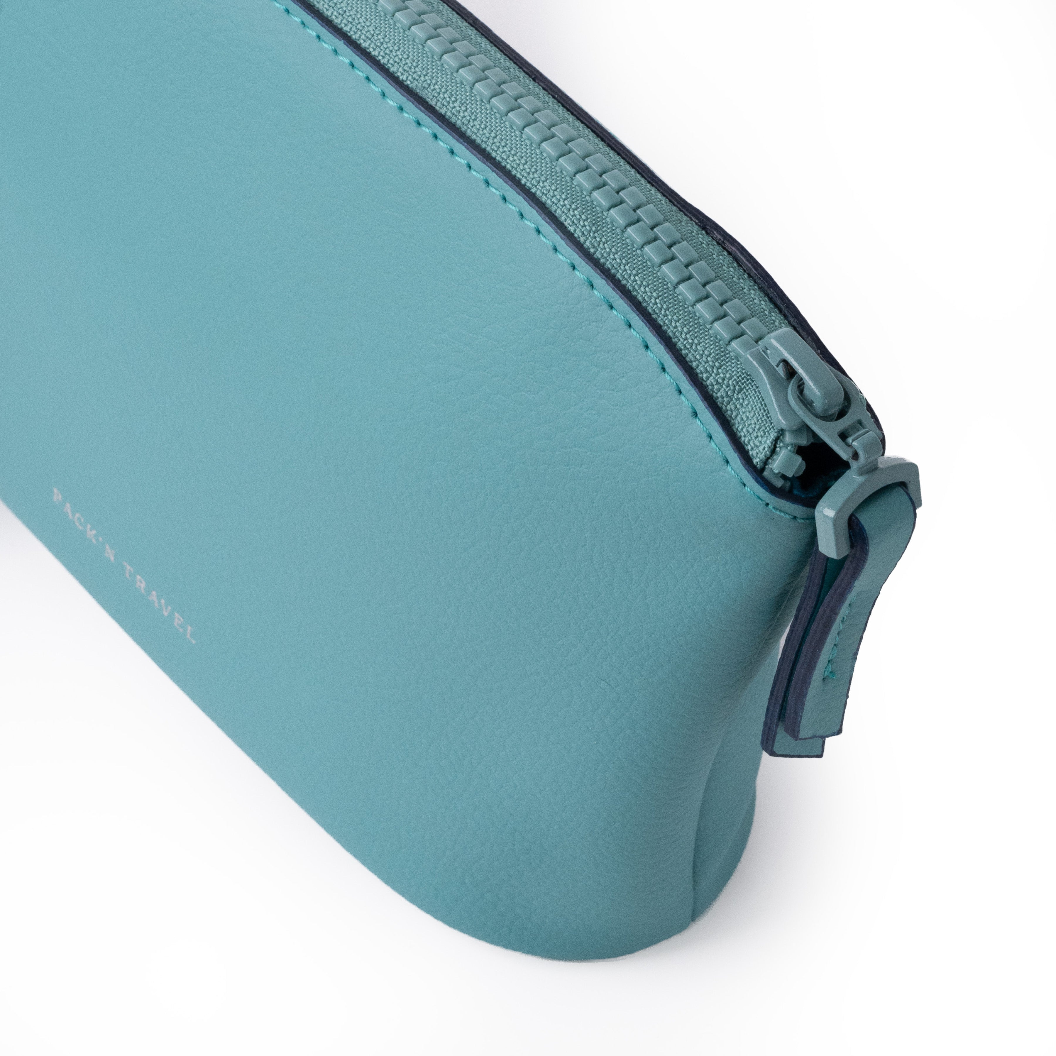 Medium Make-up Bag Turquoise