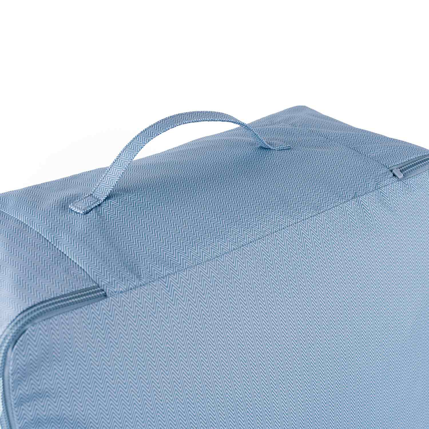 Durable blue luggage organiser crafted for everyday use, offering neat and simple storage.