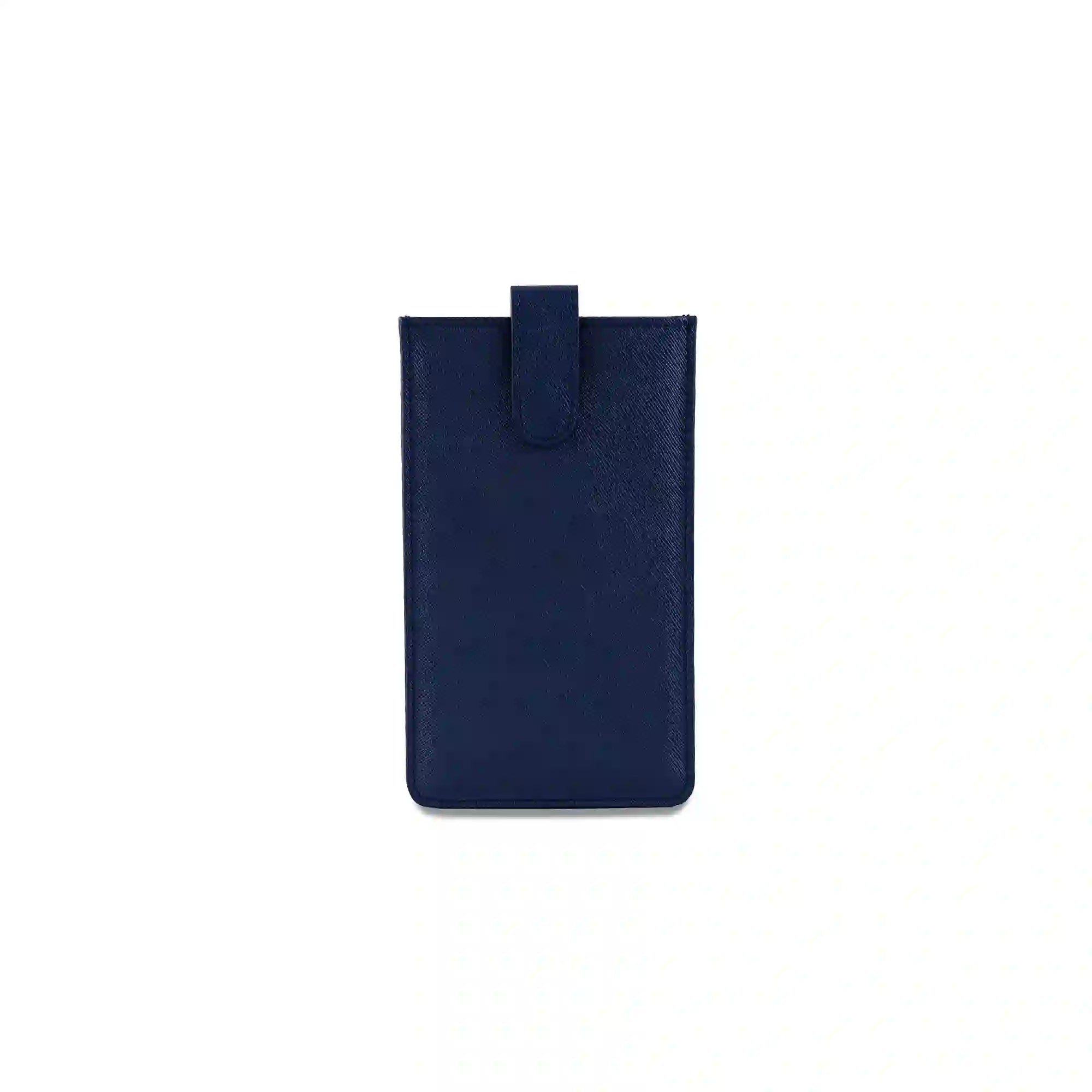 Trendy vegan travel accessories from New York experience for fashionable global travellers.